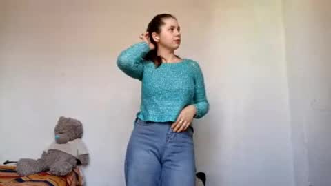 Taisia Tai online show from November 2025 07:00:02 AM