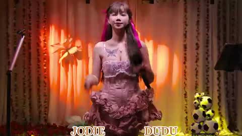 Snapshot of lankwaifong_cindy chatting on June 2026 03:07:01 AM lankwaifong_cindy online show from June 2026 03:07:01 AM