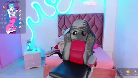 lanna1_ online show from December 2025 12:43:02 PM