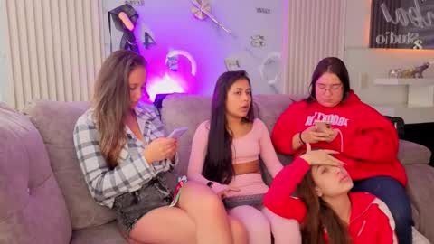 lanna_as online show from March 2026 02:22:01 PM