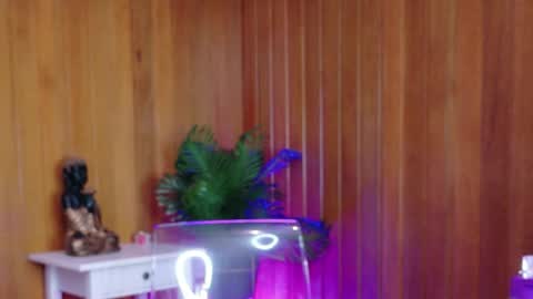 Snapshot of lanna_martin chatting on May 2026 07:54:02 PM Lanna online show from May 2026 07:54:02 PM