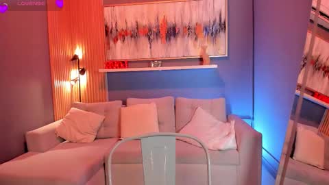 Tiana online show from November 2025 07:48:02 PM