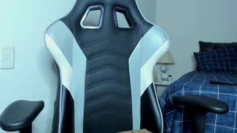 Lanna online show from February 2025 01:41:02 AM