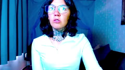 LANNIE   online show from April 2026 06:38:01 PM