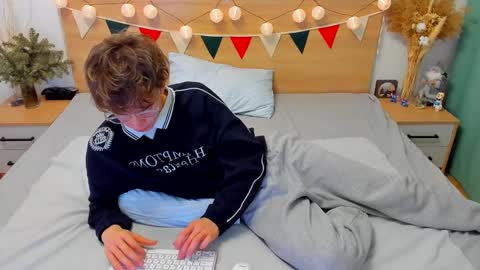 Fandi online show from January 2025 03:32:02 PM