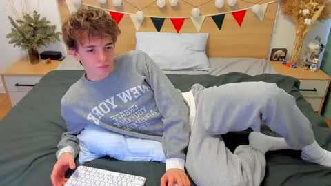 Fandi online show from February 2025 11:42:01 AM