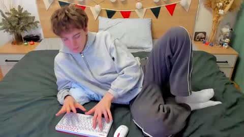 Fandi online show from February 2025 05:31:02 AM