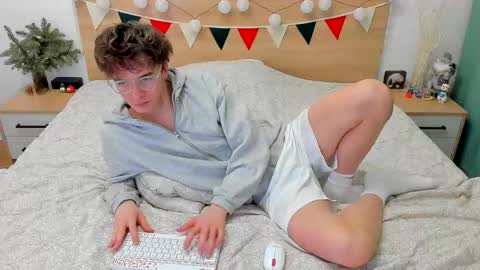 Fandi online show from February 2025 04:25:01 PM