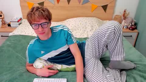 Fandi online show from September 2025 04:18:02 PM