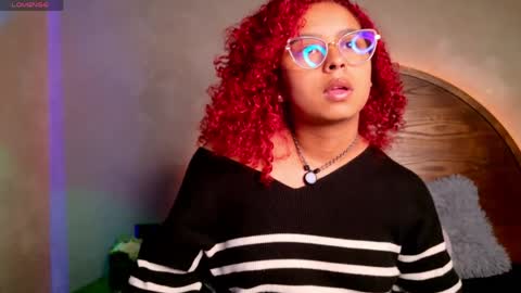 Snapshot of lara_curly chatting on March 2026 10:26:01 AM lara_curly online show from March 2026 10:26:01 AM