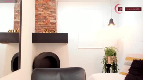      700  200   online show from January 2025 12:02:02 PM