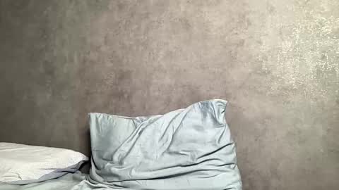 Lara Neon online show from January 2025 02:43:01 PM