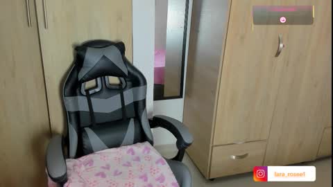 LARA ROSE online show from January 2026 07:34:01 AM