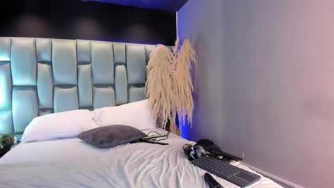 Snapshot of larabrook chatting on February 2026 07:03:02 PM Lara online show from February 2026 07:03:02 PM