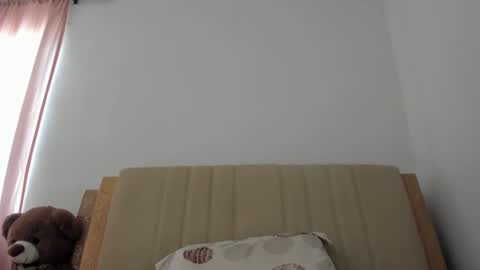 lara online show from November 2025 05:57:01 PM