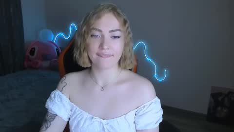 LaraKrein lk online show from March 2026 06:15:01 PM