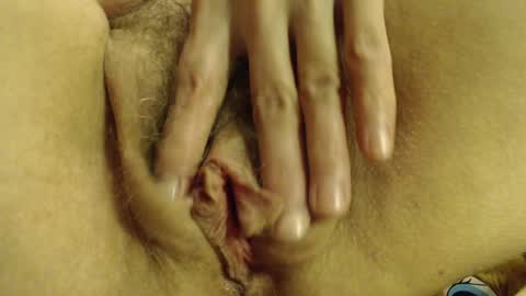 laralhotr online show from December 2024 06:13:01 PM