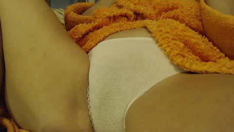 laralhotr online show from December 2024 09:17:02 PM