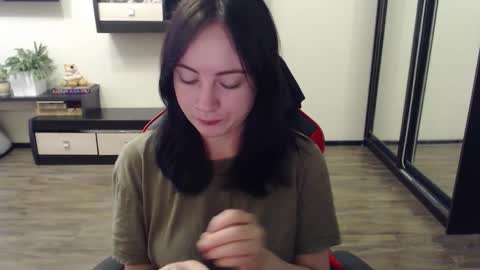 Laralianna online show from October 2025 10:02:01 AM