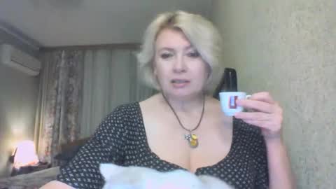 laramrs online show from December 2025 05:19:02 PM