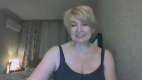 laramrs online show from April 2026 07:07:02 PM