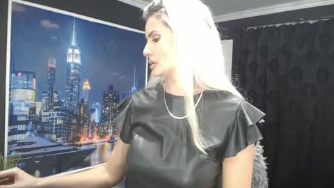 laras_moans online show from December 2024 08:37:02 AM
