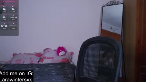 larawinters online show from September 2025 07:14:02 PM