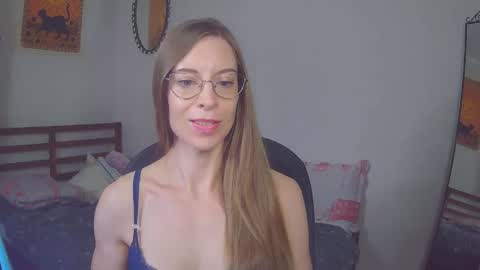 larawintersxxx online show from September 2025 08:52:02 PM