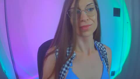 larawintersxxx online show from October 2025 12:10:01 AM