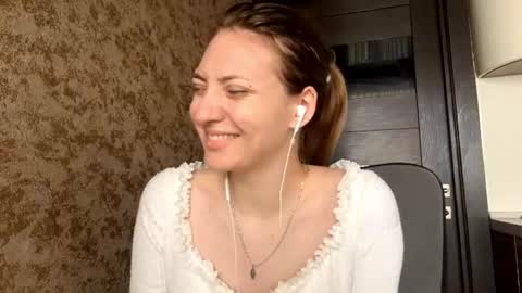Snapshot of lareebuggie chatting on July 2026 05:23:02 AM Eva online show from July 2026 05:23:02 AM