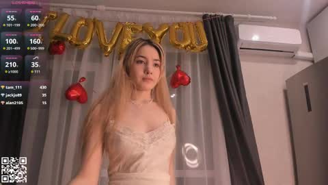 Snapshot of large_ocean chatting on February 2025 08:14:02 PM Rose online show from February 2025 08:14:02 PM