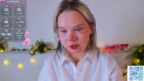 Snapshot of large_ocean chatting on November 2025 01:29:01 AM Rose online show from November 2025 01:29:01 AM