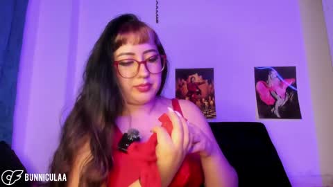 Snapshot of larissa01_ chatting on May 2026 10:37:02 PM Lari online show from May 2026 10:37:02 PM