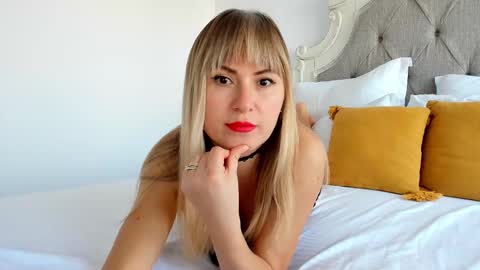 Larissa online show from February 2025 01:40:01 PM