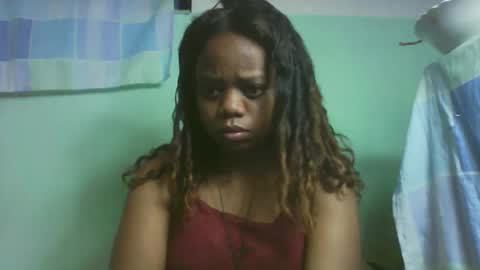 larissa645771 online show from October 2025 06:52:01 PM