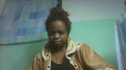 larissa645771 online show from October 2025 05:55:02 PM