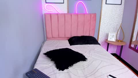 Valentina online show from January 2025 12:28:02 PM