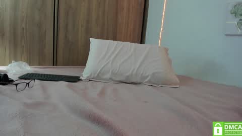 Rosa  online show from February 2025 10:30:02 PM