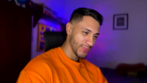 Snapshot of larry_jones chatting on December 2024 11:16:01 PM andrew online show from December 2024 11:16:01 PM