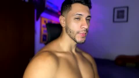 Snapshot of larry_jones chatting on December 2024 02:19:02 AM andrew online show from December 2024 02:19:02 AM