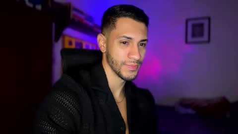 Snapshot of larry_jones chatting on December 2024 02:38:02 PM andrew online show from December 2024 02:38:02 PM