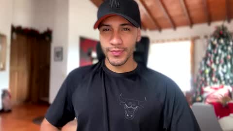 Snapshot of larry_jones chatting on December 2024 02:28:02 PM andrew online show from December 2024 02:28:02 PM