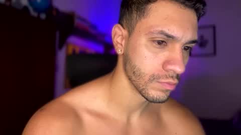 Snapshot of larry_jones chatting on January 2025 01:51:01 PM andrew online show from January 2025 01:51:01 PM