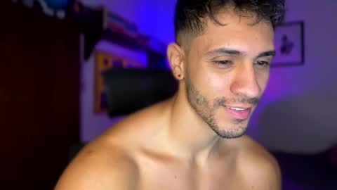 Snapshot of larry_jones chatting on January 2025 05:24:01 PM andrew online show from January 2025 05:24:01 PM