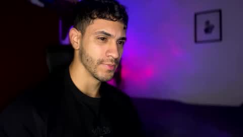 Snapshot of larry_jones chatting on January 2025 02:35:01 PM andrew online show from January 2025 02:35:01 PM