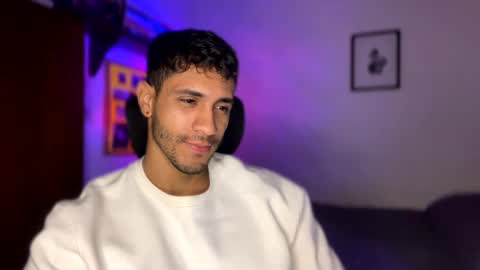 Snapshot of larry_jones chatting on January 2025 05:10:01 PM andrew online show from January 2025 05:10:01 PM