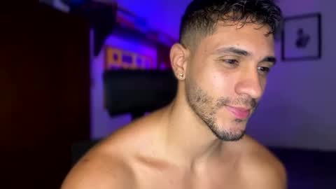 Snapshot of larry_jones chatting on January 2025 05:24:02 PM andrew online show from January 2025 05:24:02 PM