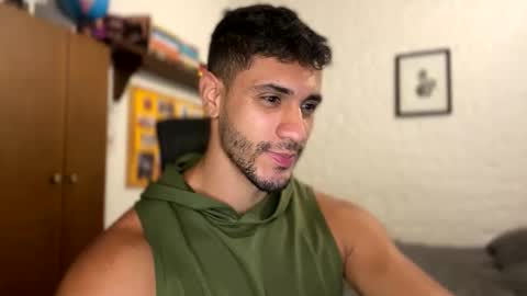 Snapshot of larry_jones chatting on February 2025 05:48:01 PM andrew online show from February 2025 05:48:01 PM