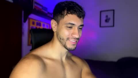 Snapshot of larry_jones chatting on February 2025 03:12:02 PM andrew online show from February 2025 03:12:02 PM