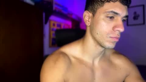 Snapshot of larry_jones chatting on February 2025 03:16:01 PM andrew online show from February 2025 03:16:01 PM